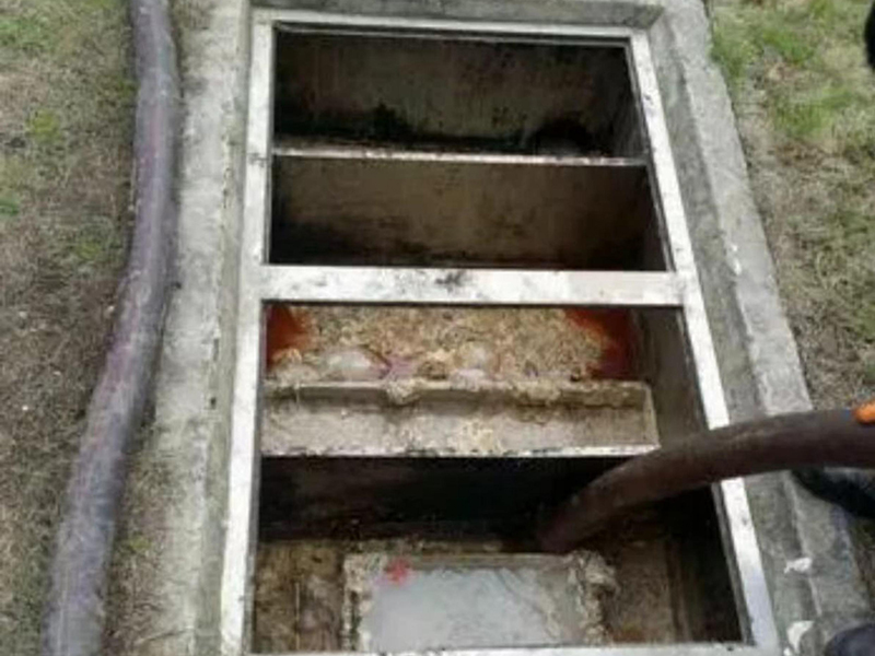 郎溪隔油池清理